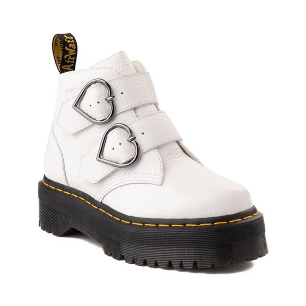 Doctor Martin Devon heart Quad boots in white